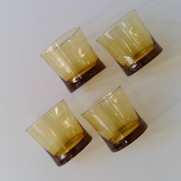Set of 4 Vintage Cocktail/ Old Fashioned / On the rocks Amber Flared Rim Glasses - Picture 1 of 8